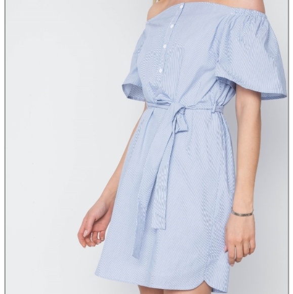 FEW LEFT ❗COLLECTIVE  CONCEPTS Pinstripes Dress - Picture 3 of 6